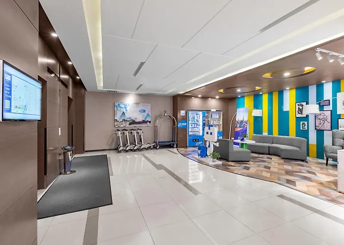 Holiday Inn Express Shenyang North Station By Ihg