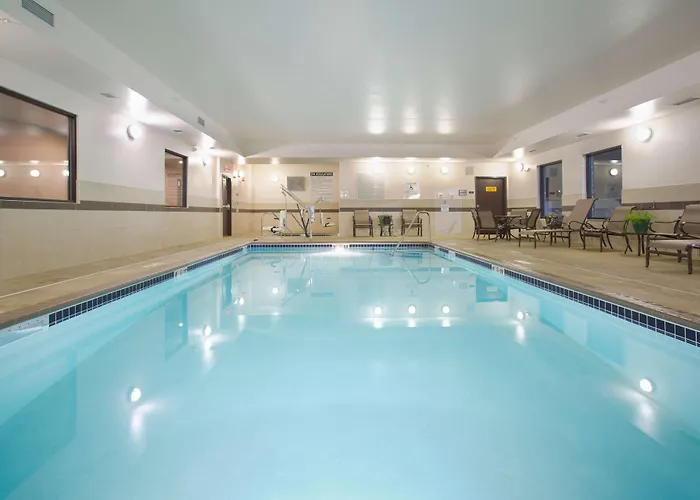 Best Western Plus Lincoln Inn & Suites