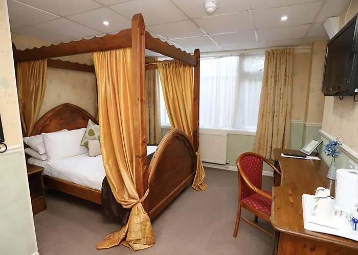 King Charles Hotel