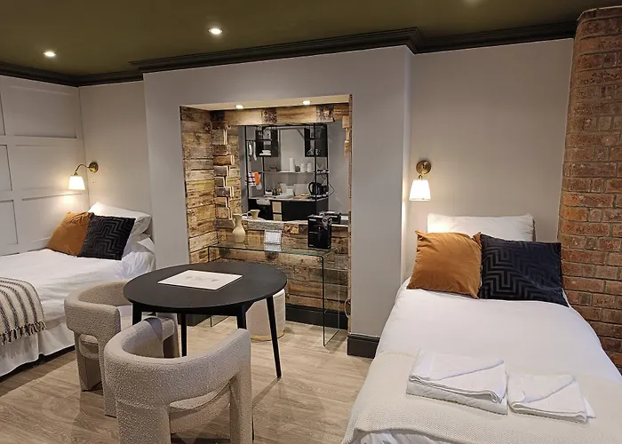 Rooms On The Prom