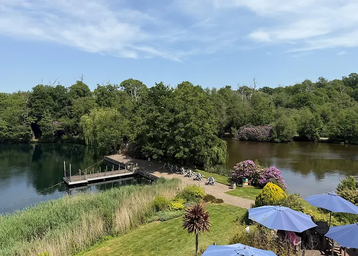 Inn On The Lake