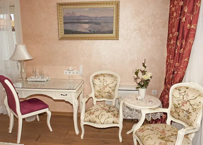 Swan Lake Hotel - Adult Only