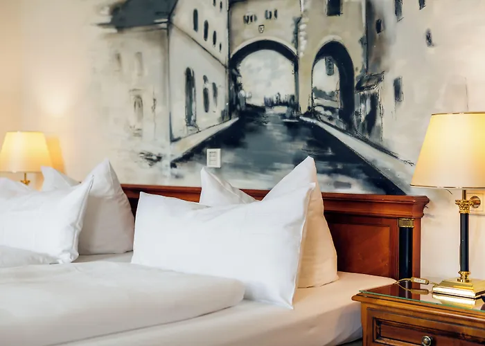 Chin-Chin Hotel ehemals Bohemian Hotel