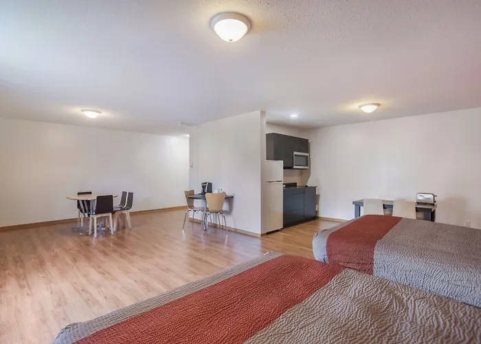 Motel Bo-Camrose, Ab