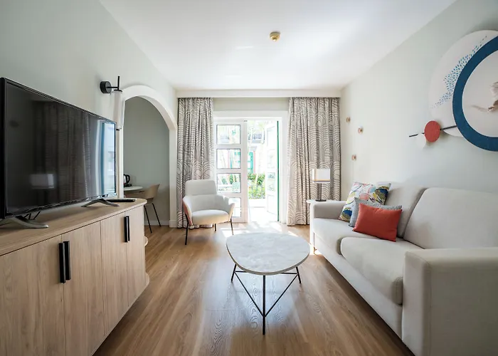 Apartamentos Livvo Puerto De Mogan