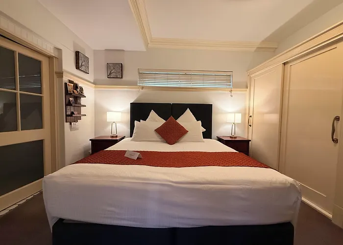 Cobb & Co Court Boutique Hotel