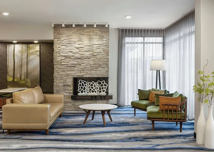Fairfield Inn & Suites By Marriott St. Paul Northeast