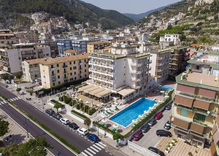 Hotel Pietra Di Luna