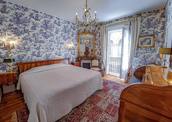 Hotel De L'Abeille