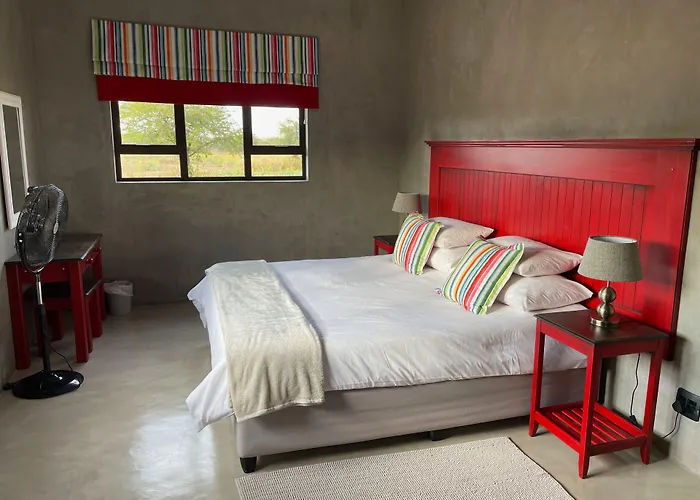 Mongena Private Game Lodge
