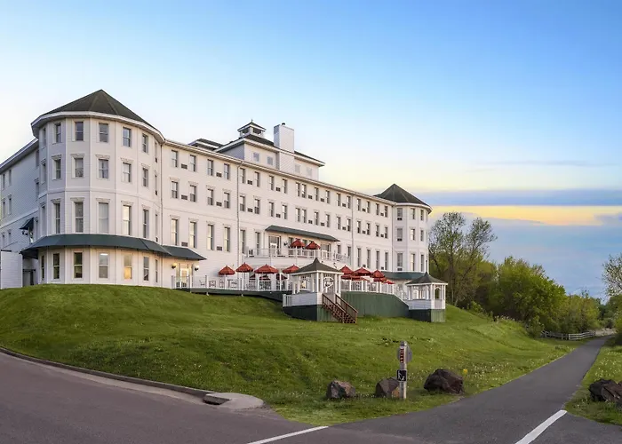 Hotel Chequamegon, BW Signature Collection