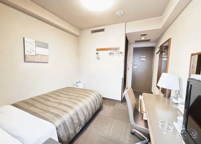Hotel Route-Inn Ueda -Kokudou 18 Gou-