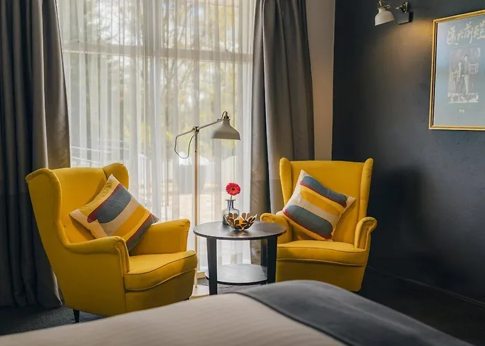 The Oriana Orange - Retro Hotel & Resort
