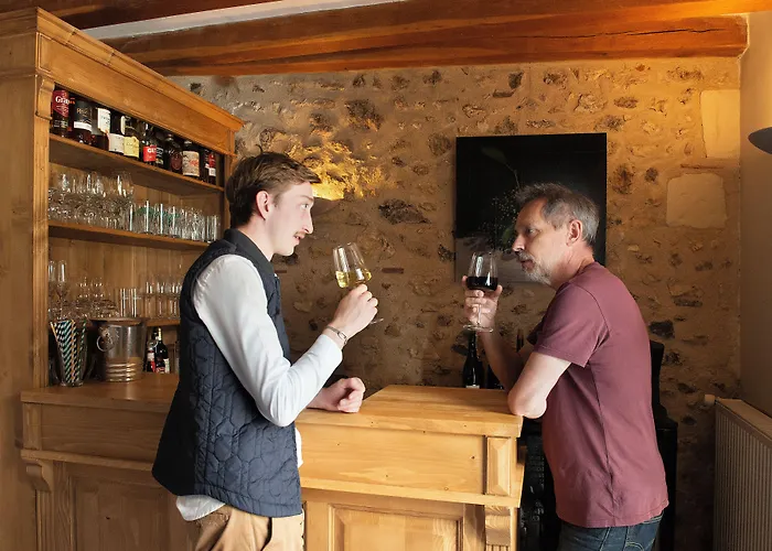 Auberge Le Colombien - Hotel Et Restaurant