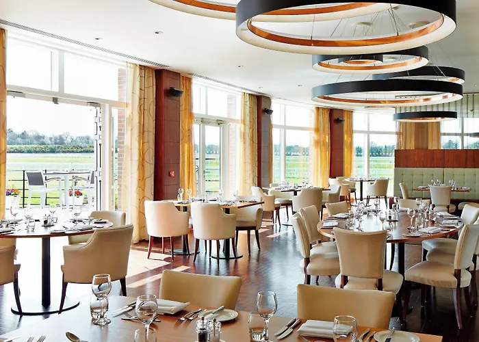 Lingfield Park Marriott Hotel & Country Club