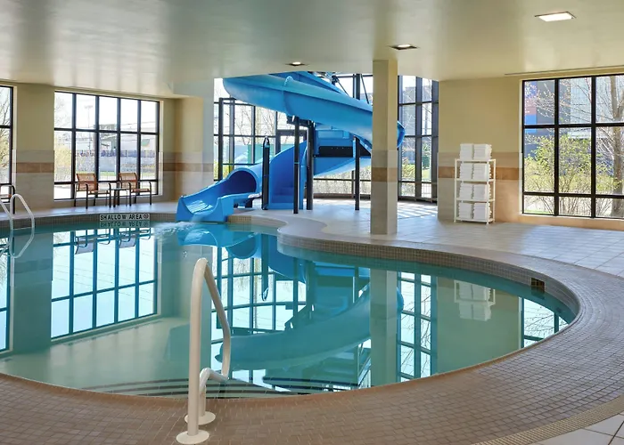 Courtyard By Marriott Kingston Highway 401