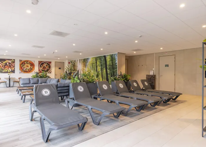 Fletcher Familiehotel De Hunzebergen