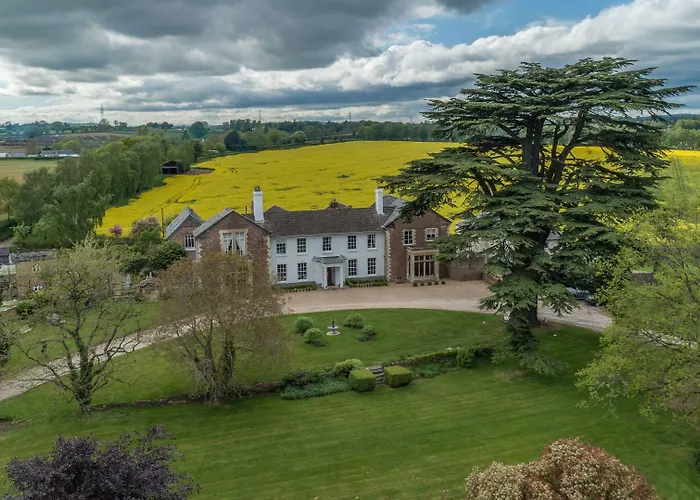 Glewstone Court Country House Hotel