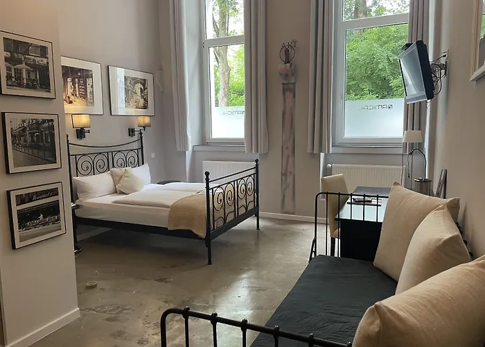 Hotel Amical