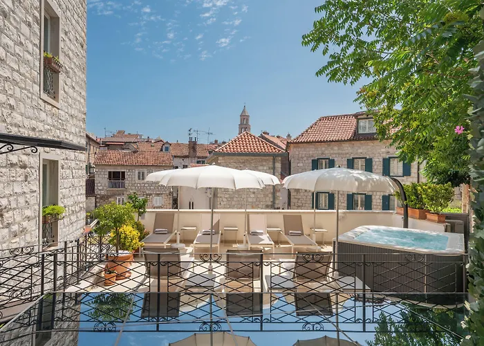 Marmont Heritage Hotel (Adults Only)