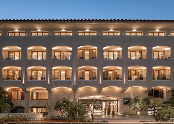 Theartemis Palace