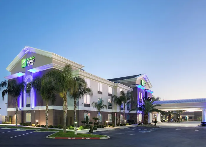 Holiday Inn Express & Suites Yosemite Park Area By Ihg
