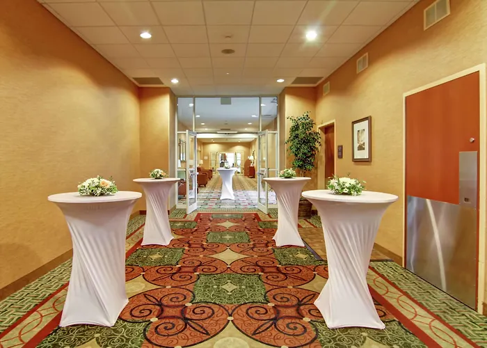 Hilton Garden Inn Ottawa Airport