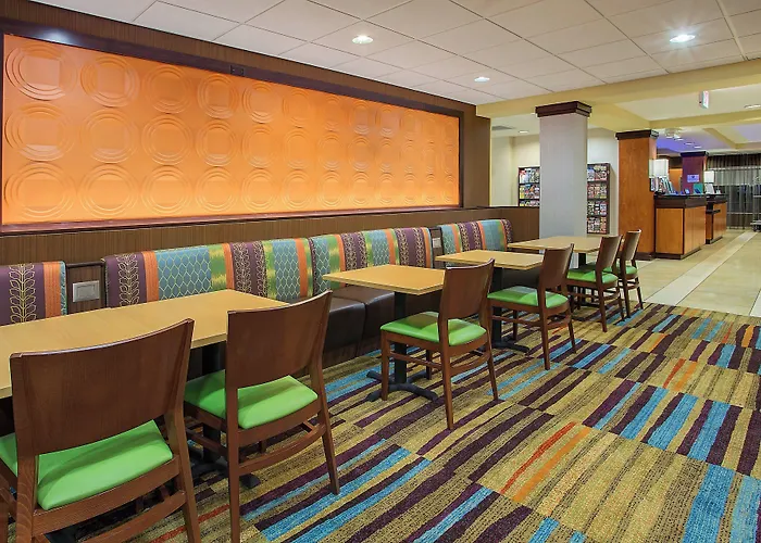 Fairfield Inn&Suites Kodak