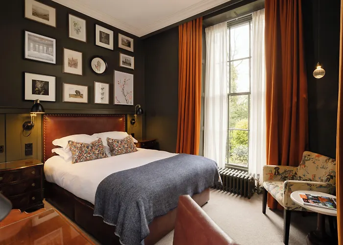 The Churchill Hotel