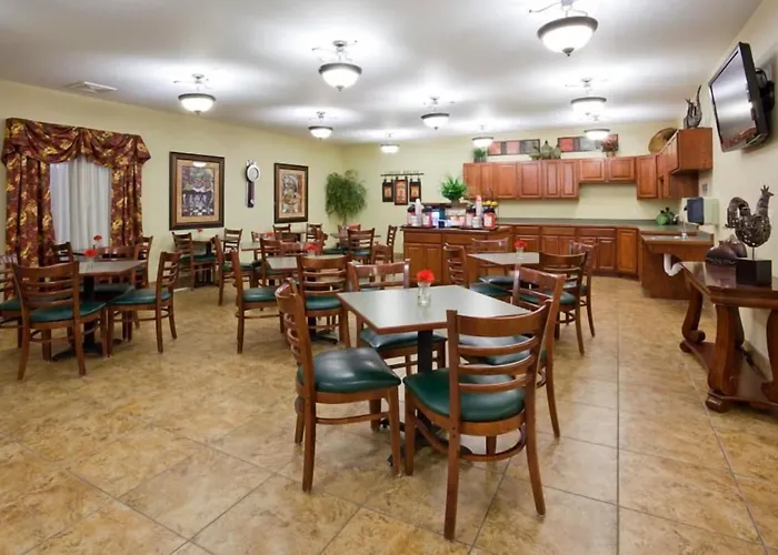 Grandstay Hotel & Suites Downtown Sheboygan