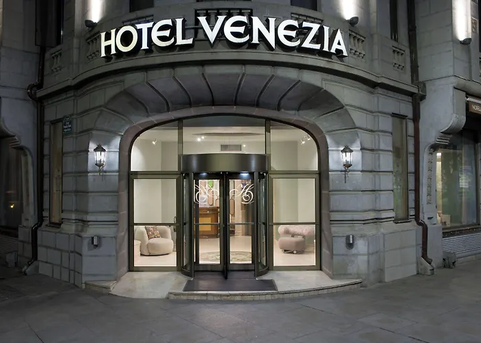Zeus Essence Bucharest Venezia