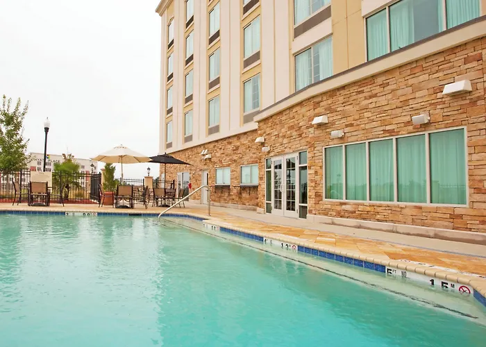 Holiday Inn Express & Suites Columbus At Northlake By Ihg