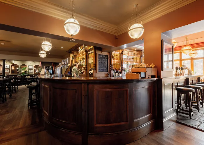Crown Hotel