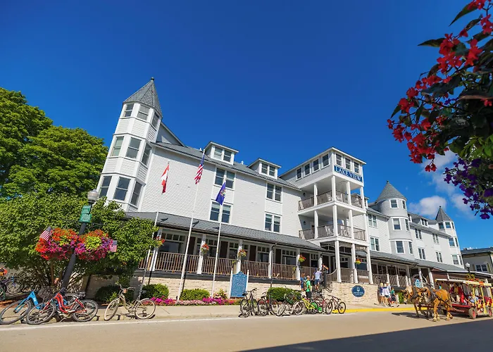 Lake View Hotel