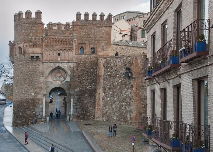 Abad Toledo