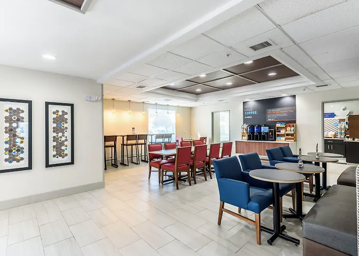 Holiday Inn Express Hotel And Suites Bastrop By Ihg