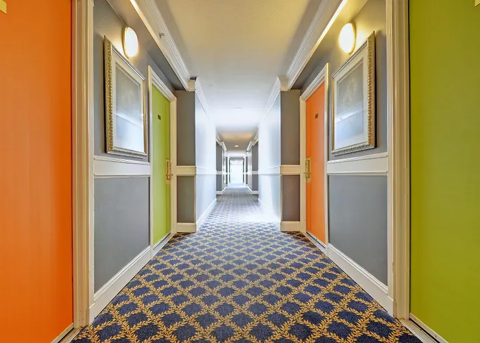 Red Lion Inn And Suites Victoria