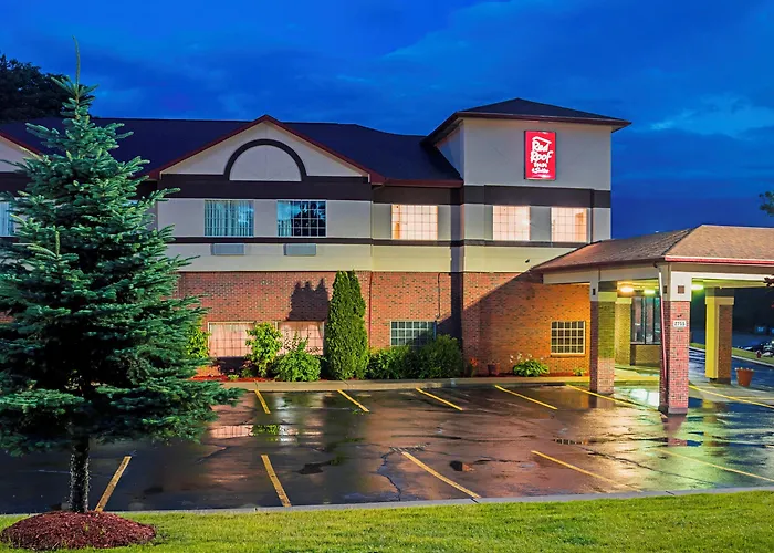 Red Roof Inn & Suites Lake Orion / Auburn Hills