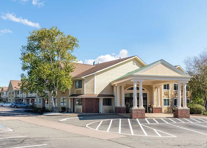 Best Western Plus The Inn At Sharon/Foxboro