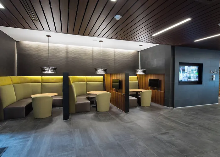 Courtyard By Marriott Russellville