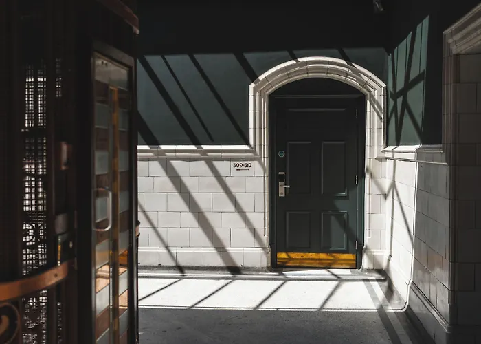 Arthouse Glasgow - Newly Refurbished