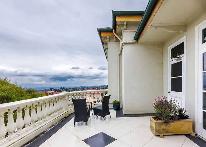 Carrington Hotel