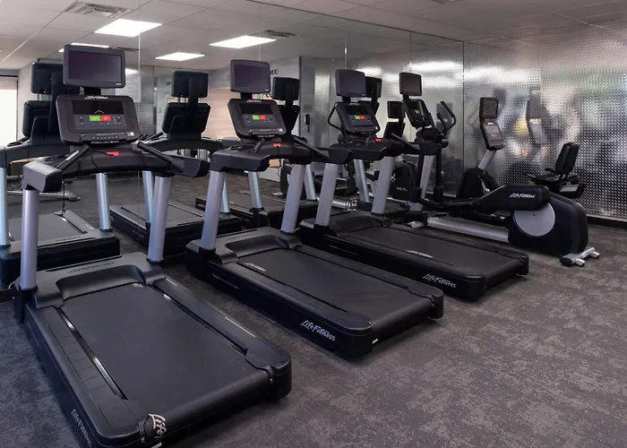 Fairfield Inn And Suites By Marriott Bakersfield Central