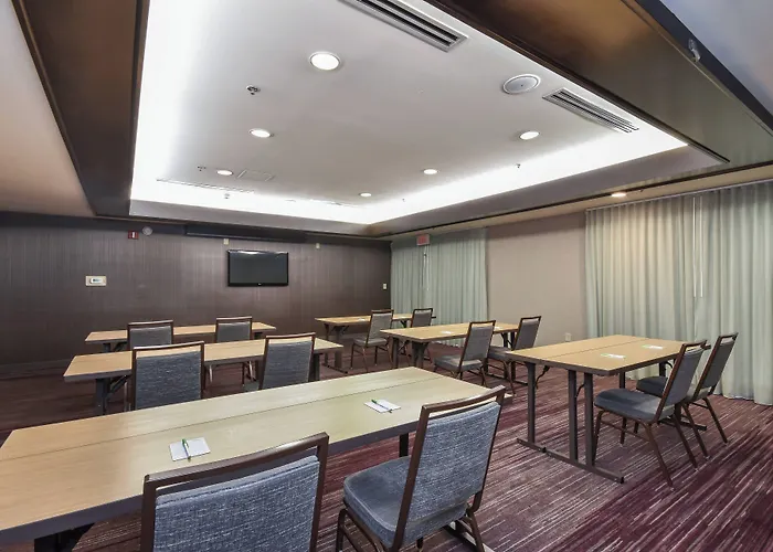 Courtyard By Marriott Charlotte Matthews