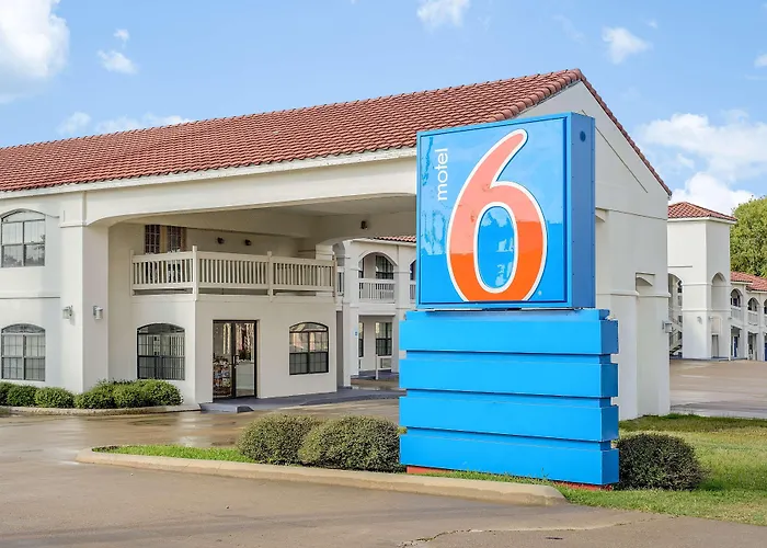 Motel 6-Canton, TX