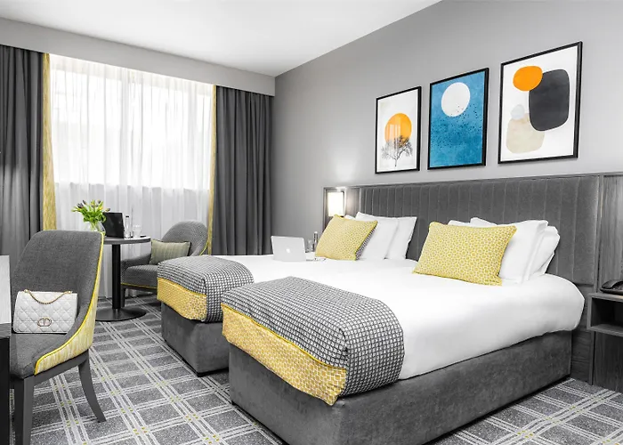 Plaza Hotel Tallaght