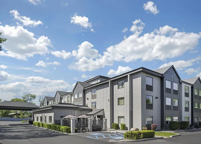 Best Western Plus Spokane North