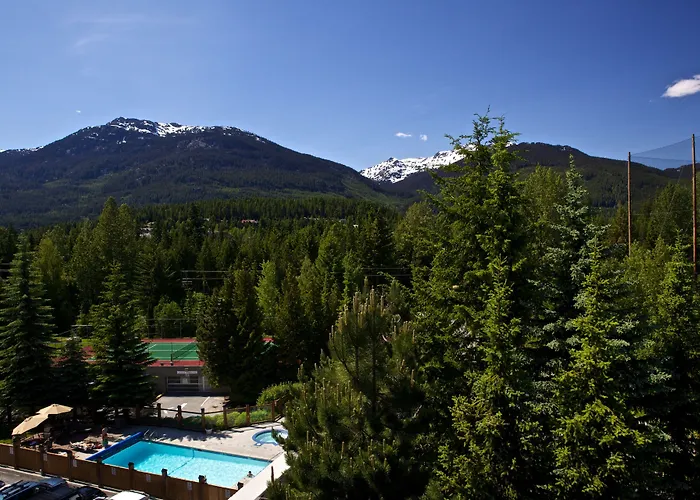 Tantalus Resort Lodge