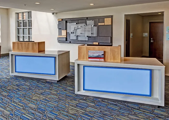 Holiday Inn Express Louisville Airport Expo Center By Ihg