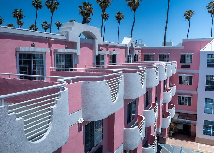 Days Inn By Wyndham Santa Monica